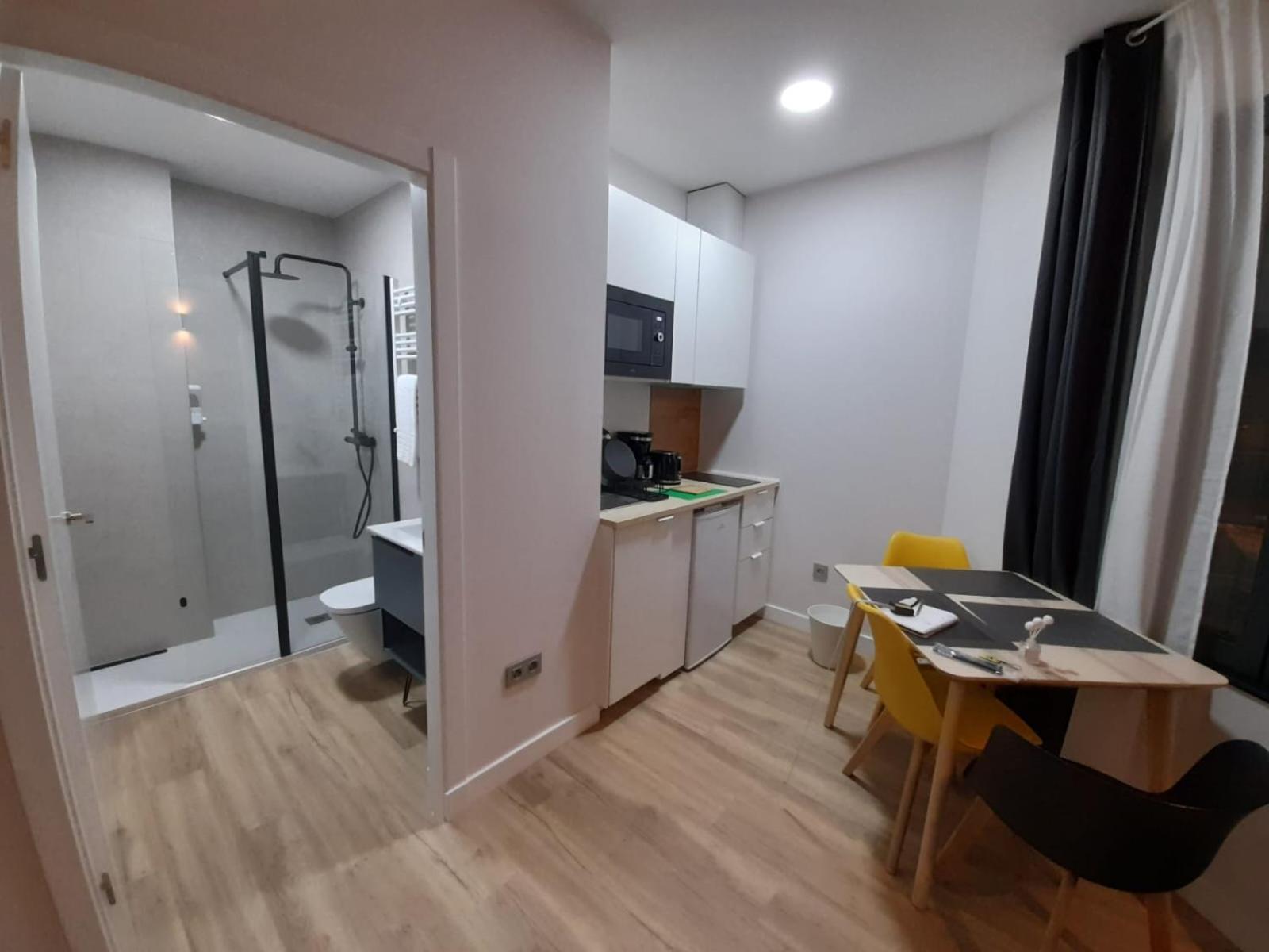 Apartamentos Recunchos Ourense Eksteriør bilde