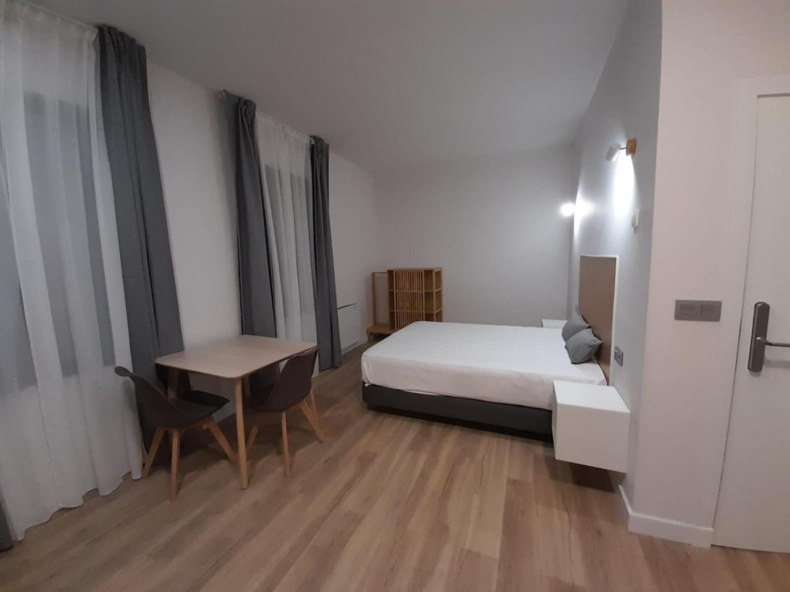 Apartamentos Recunchos Ourense Eksteriør bilde
